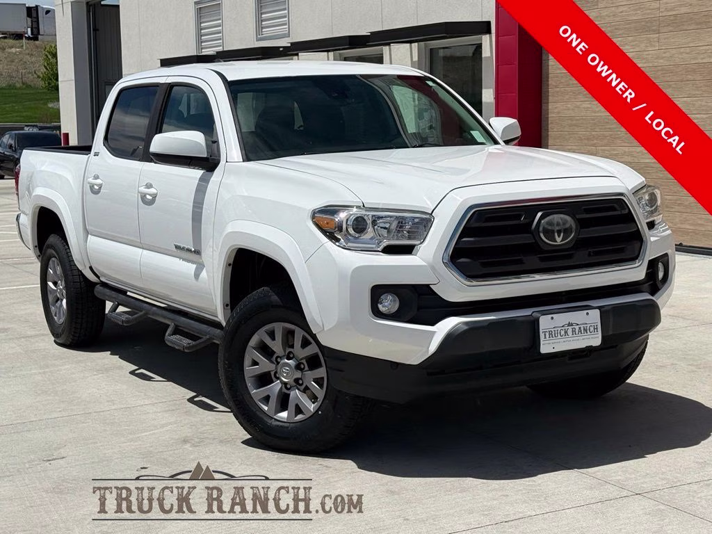 2019 Super White Toyota Tacoma SR5 4X4 Truck