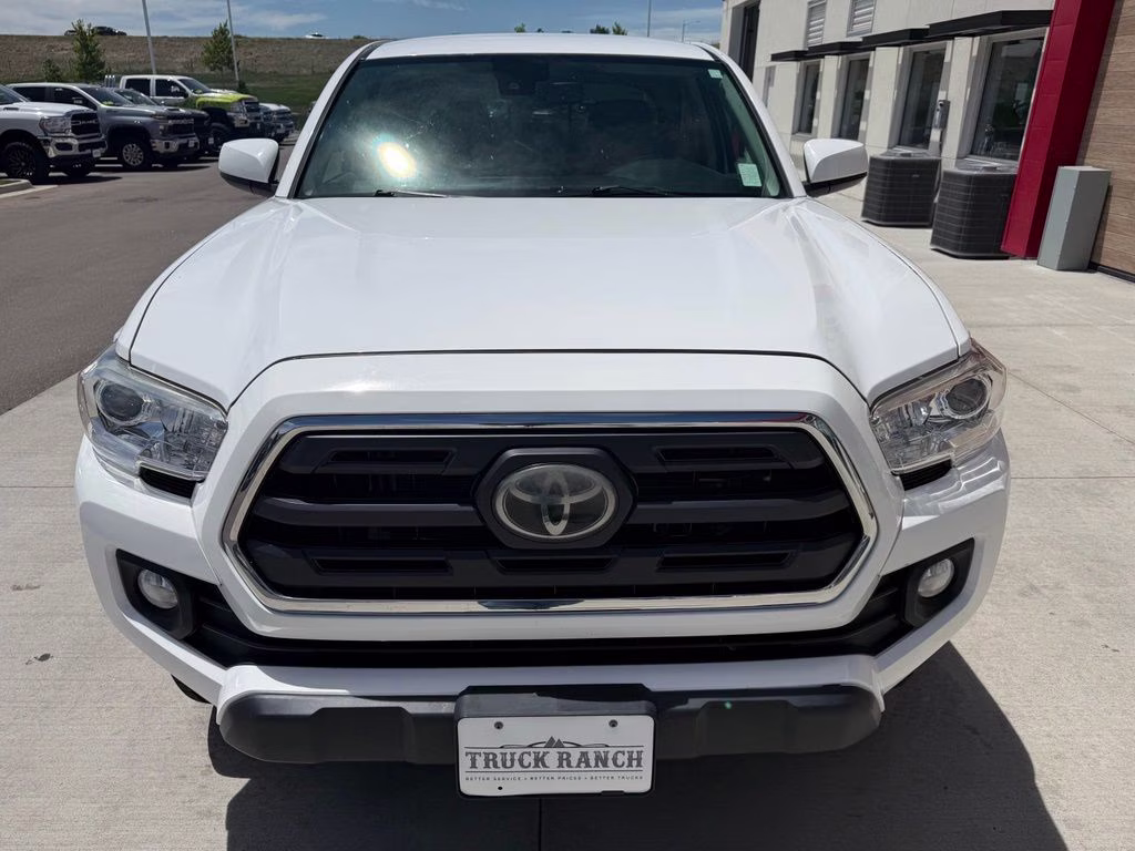 2019 Super White Toyota Tacoma SR5 4X4 Truck