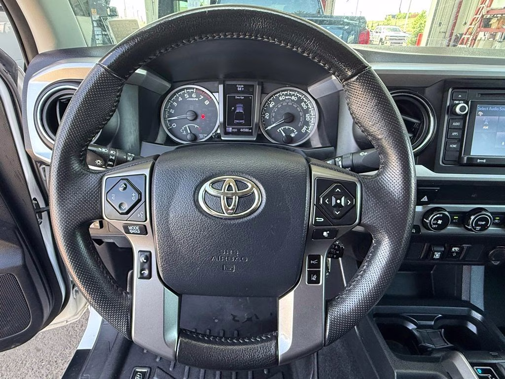 2019 Super White Toyota Tacoma SR5 4X4 Truck