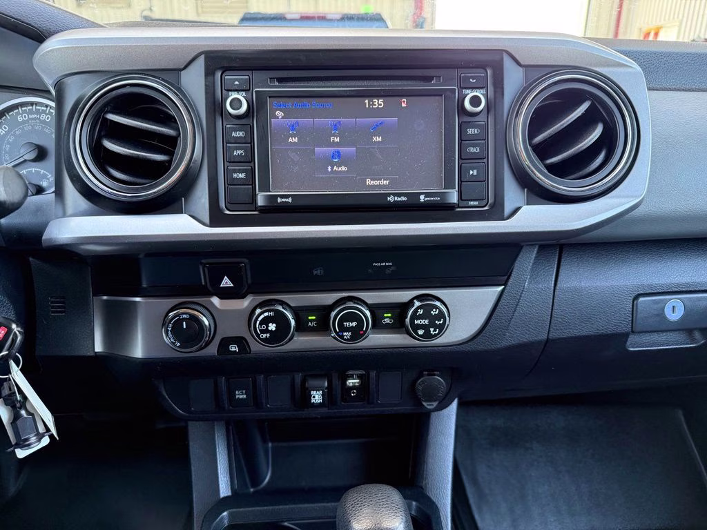 2019 Super White Toyota Tacoma SR5 4X4 Truck