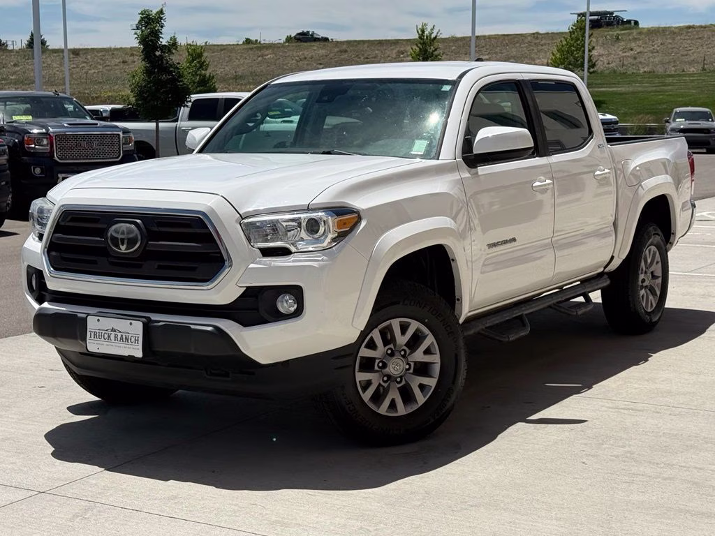 2019 Super White Toyota Tacoma SR5 4X4 Truck