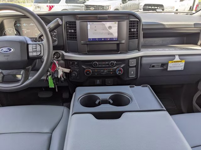2026 Oxford White Ford Super Duty F-250 SRW XL 4X4 Truck