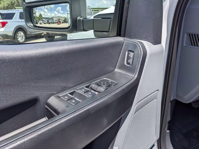 2026 Oxford White Ford Super Duty F-250 SRW XL 4X4 Truck