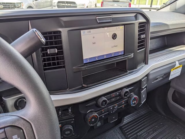 2026 Oxford White Ford Super Duty F-250 SRW XL 4X4 Truck