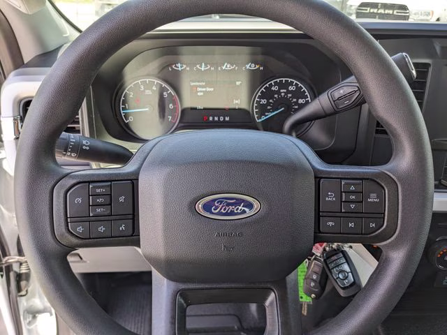 2026 Oxford White Ford Super Duty F-250 SRW XL 4X4 Truck