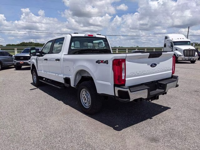 2026 Oxford White Ford Super Duty F-250 SRW XL 4X4 Truck