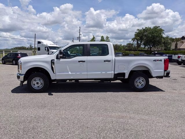 2026 Oxford White Ford Super Duty F-250 SRW XL 4X4 Truck