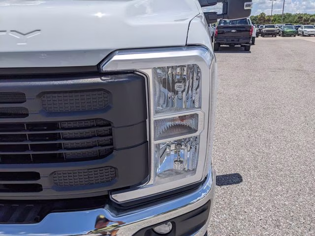 2026 Oxford White Ford Super Duty F-250 SRW XL 4X4 Truck