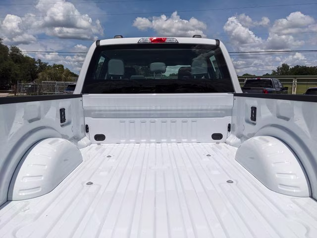 2026 Oxford White Ford Super Duty F-250 SRW XL 4X4 Truck