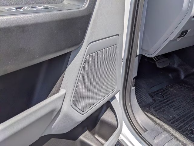 2026 Oxford White Ford Super Duty F-250 SRW XL 4X4 Truck
