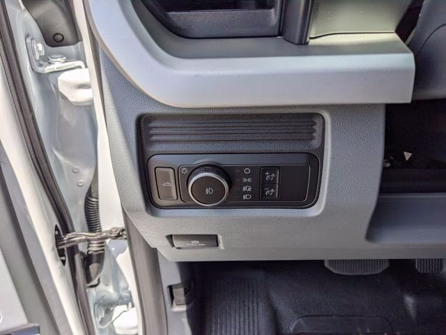2026 Oxford White Ford Super Duty F-250 SRW XL 4X4 Truck