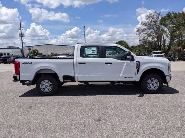 2026 Oxford White Ford Super Duty F-250 SRW XL 4X4 Truck