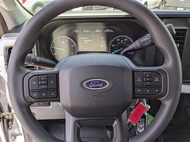 2026 Oxford White Ford Super Duty F-250 SRW XL 4X4 Truck