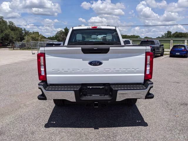 2026 Oxford White Ford Super Duty F-250 SRW XL 4X4 Truck