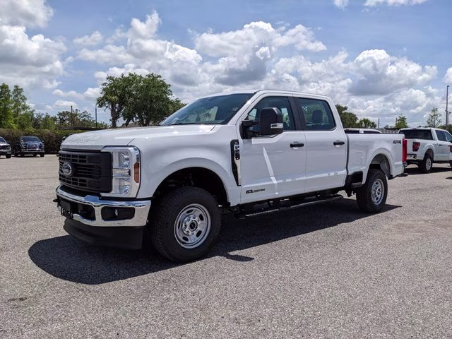 2026 Oxford White Ford Super Duty F-250 SRW XL 4X4 Truck