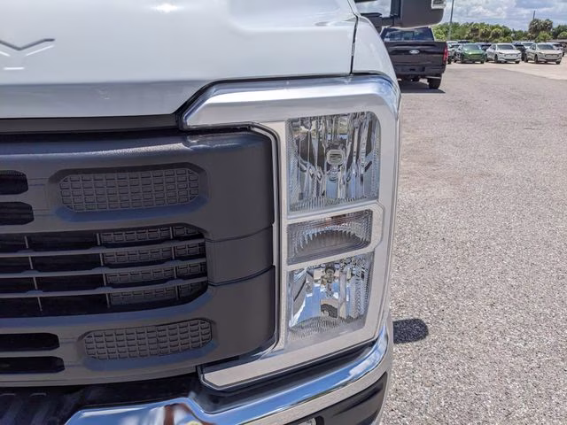 2026 Oxford White Ford Super Duty F-250 SRW XL 4X4 Truck