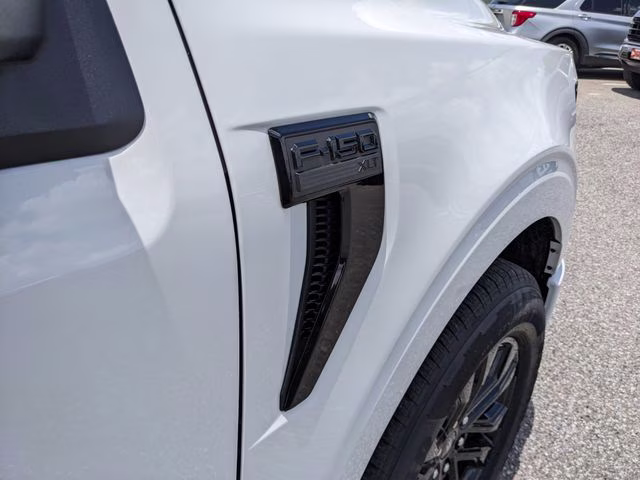 2026 Oxford White Ford F-150 XLT RWD Truck