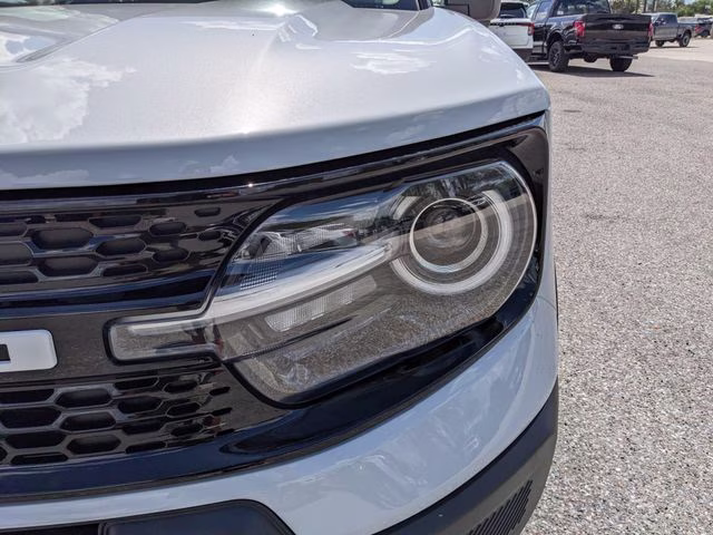2026 Space White Metallic Ford Bronco Sport Outer Banks 4X4 SUV