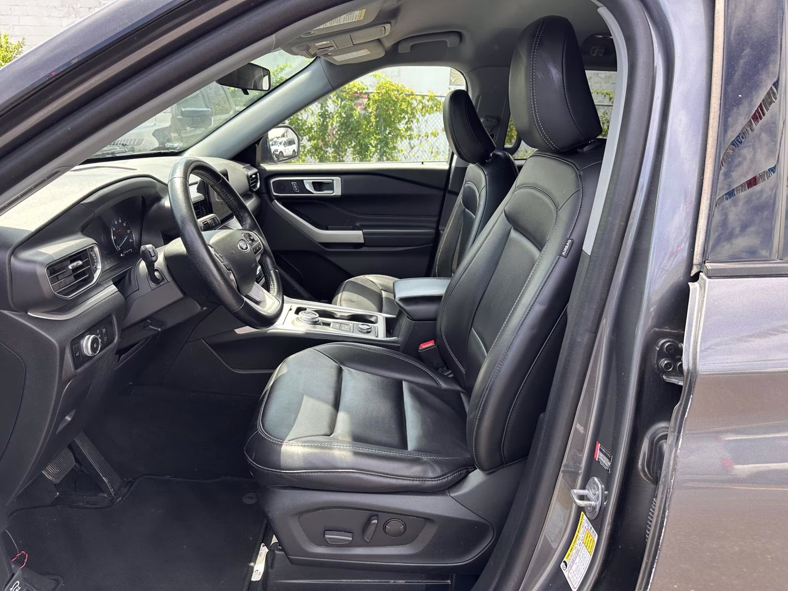 2023 Ford Explorer XLT - Photo 12