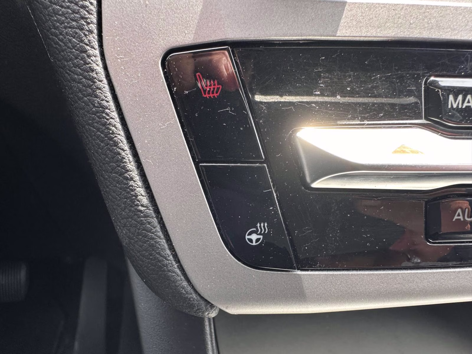 2023 Ford Explorer XLT - Photo 25