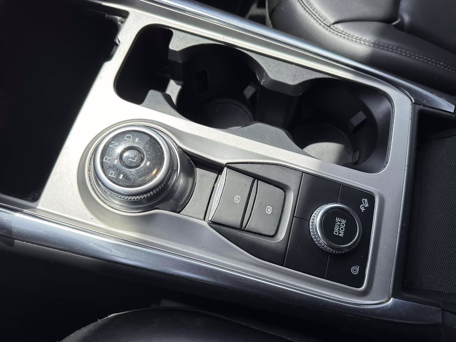 2023 Ford Explorer XLT - Photo 27