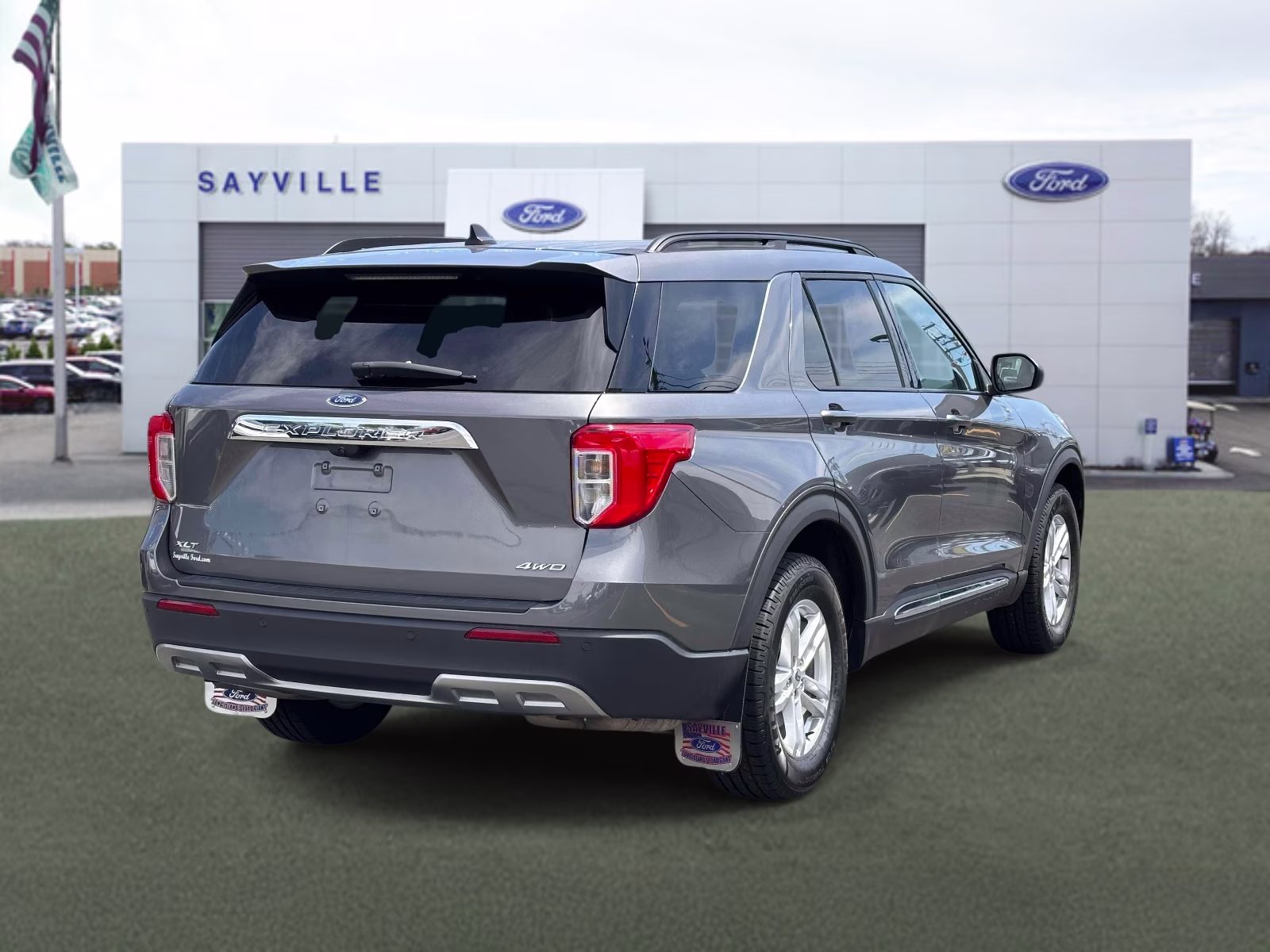 2023 Carbonized Gray Metallic Ford Explorer XLT 4WD 4X4 SUV