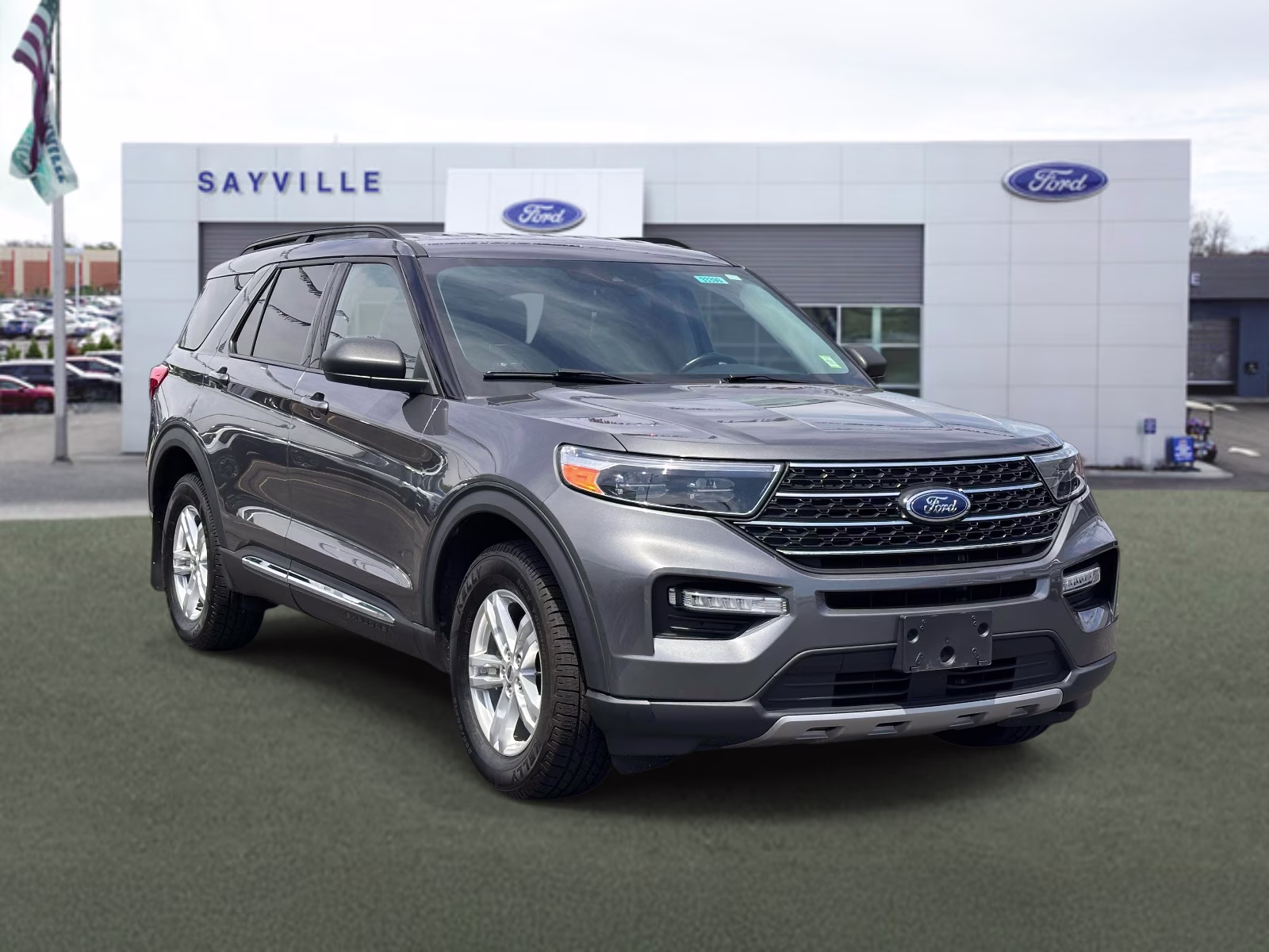 2023 Ford Explorer XLT - Photo 6