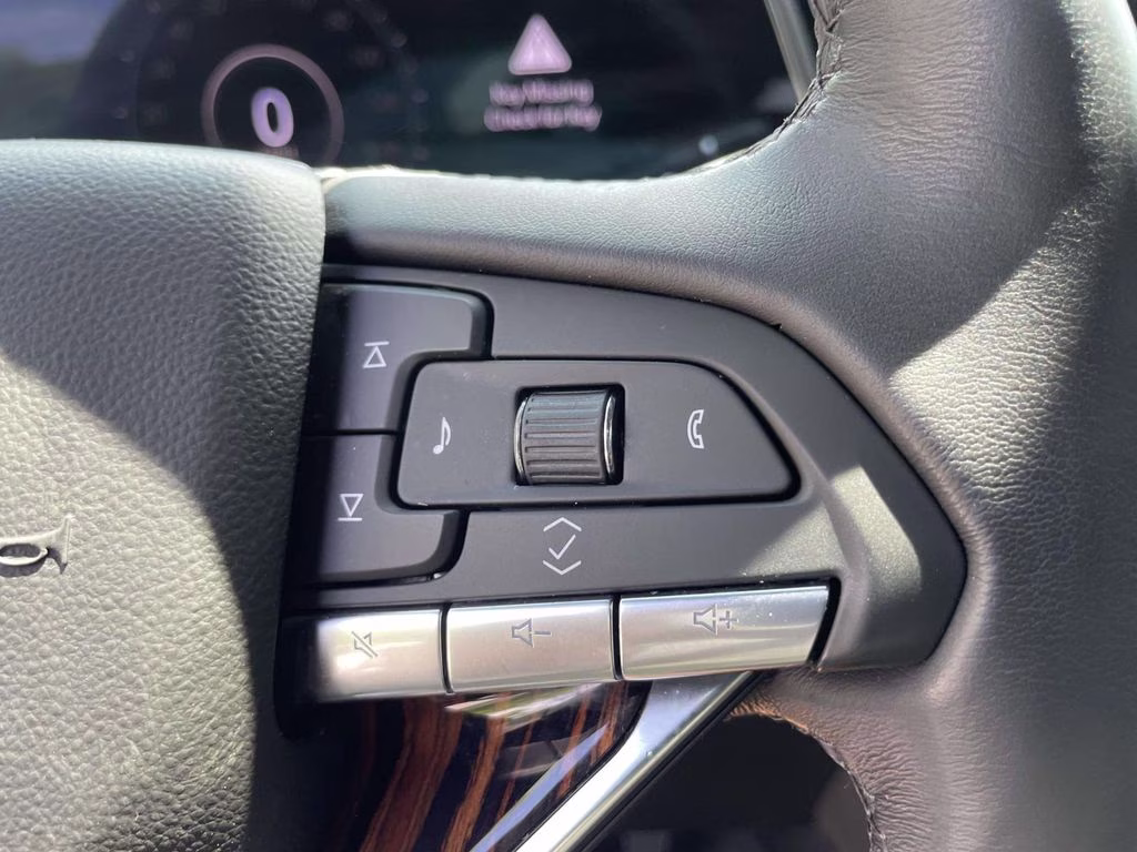 2023 Crystal White Tricoat Cadillac Escalade Premium Luxury 4X4 SUV