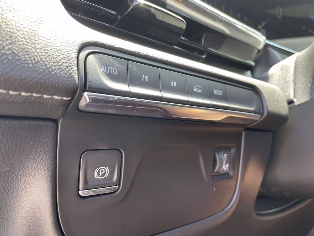 2023 Crystal White Tricoat Cadillac Escalade Premium Luxury 4X4 SUV