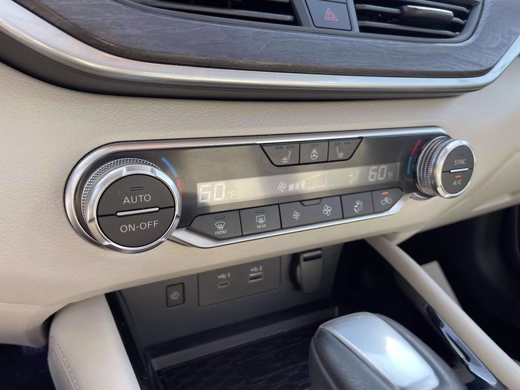 2023 Garnet Pearl Metallic Nissan Altima 2.5 SL AWD Sedan
