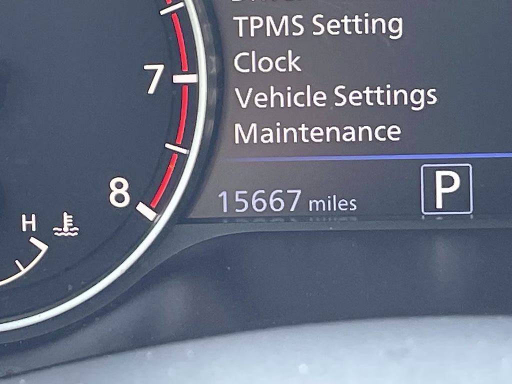 2023 Gun Metallic Nissan Altima 2.5 SL AWD Sedan