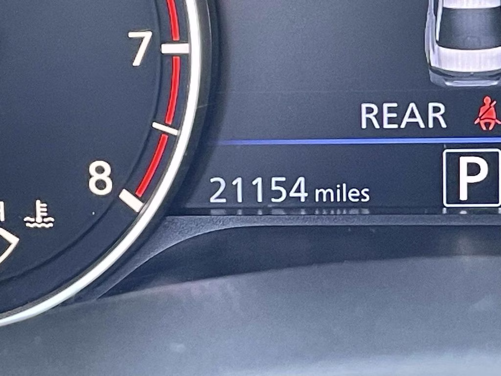 2023 Garnet Pearl Metallic Nissan Altima 2.5 SL AWD Sedan