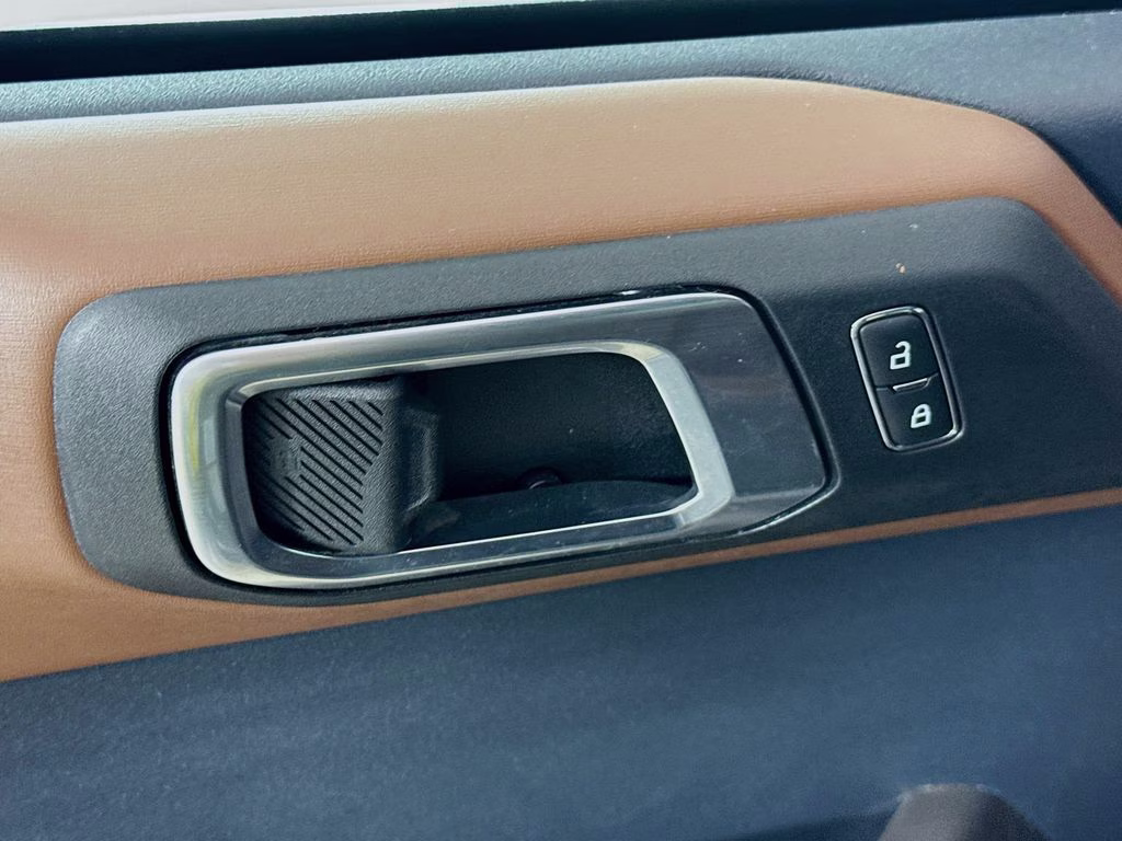 2023 Carbonized Gray Metallic Ford Bronco Outer Banks 4X4 SUV