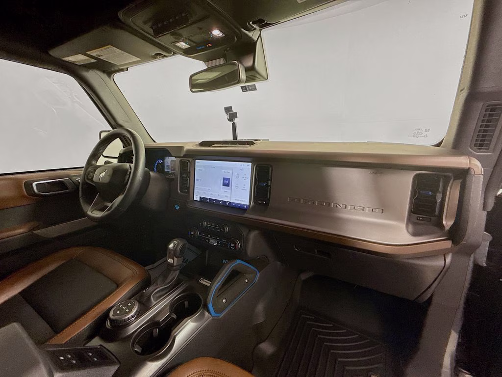 2023 Carbonized Gray Metallic Ford Bronco Outer Banks 4X4 SUV