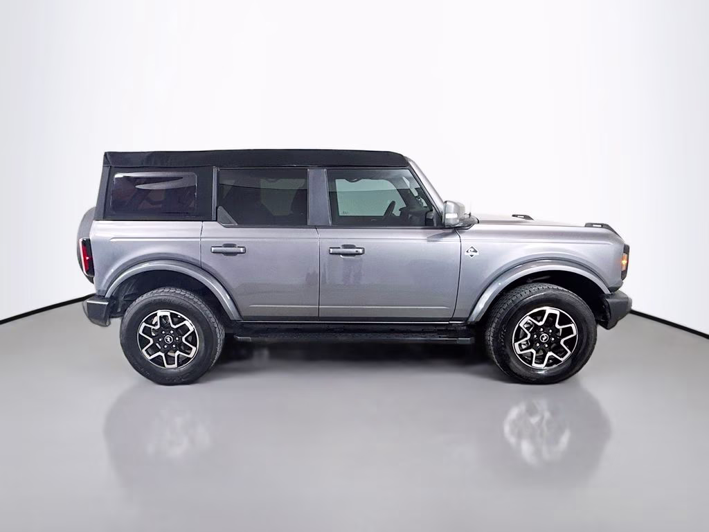 2023 Carbonized Gray Metallic Ford Bronco Outer Banks 4X4 SUV