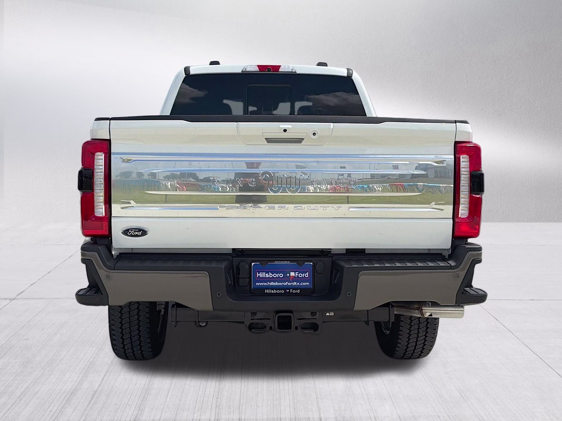 2026 Star White Metallic Tri-Coat Ford Super Duty F-250 SRW King Ranch 4X4 Truck