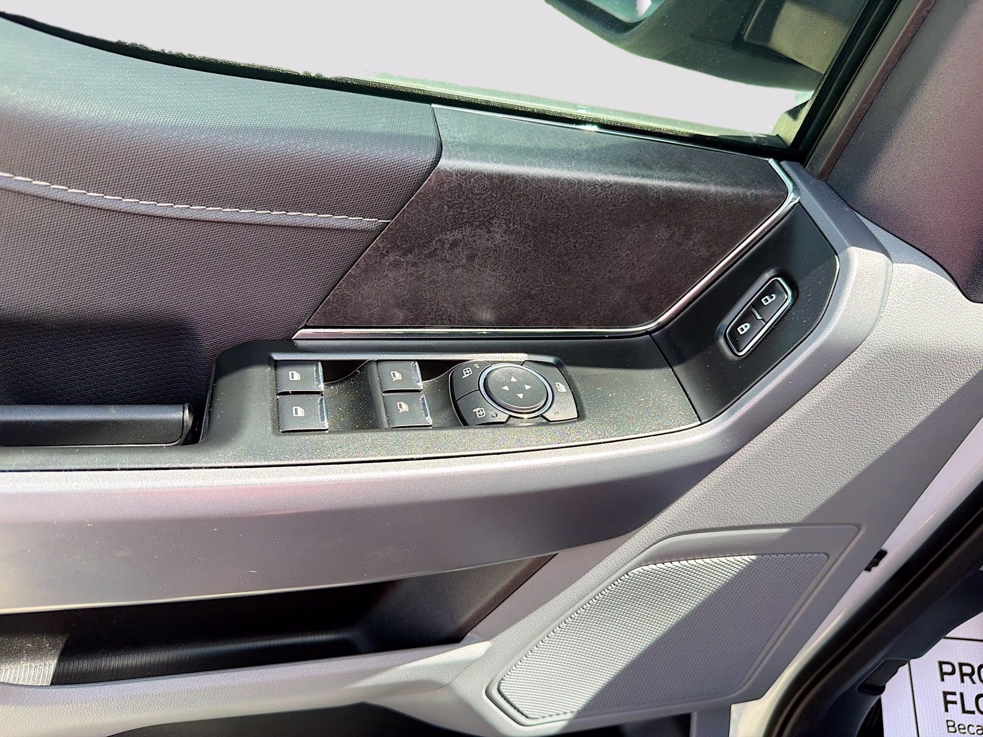 2025 Space White Metallic Ford F-150 XLT RWD Truck