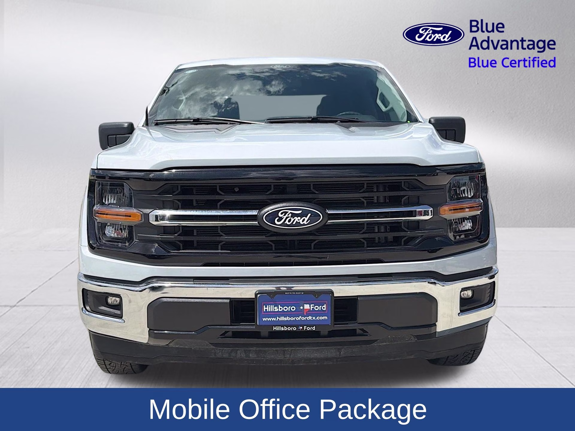 2025 Space White Metallic Ford F-150 XLT RWD Truck