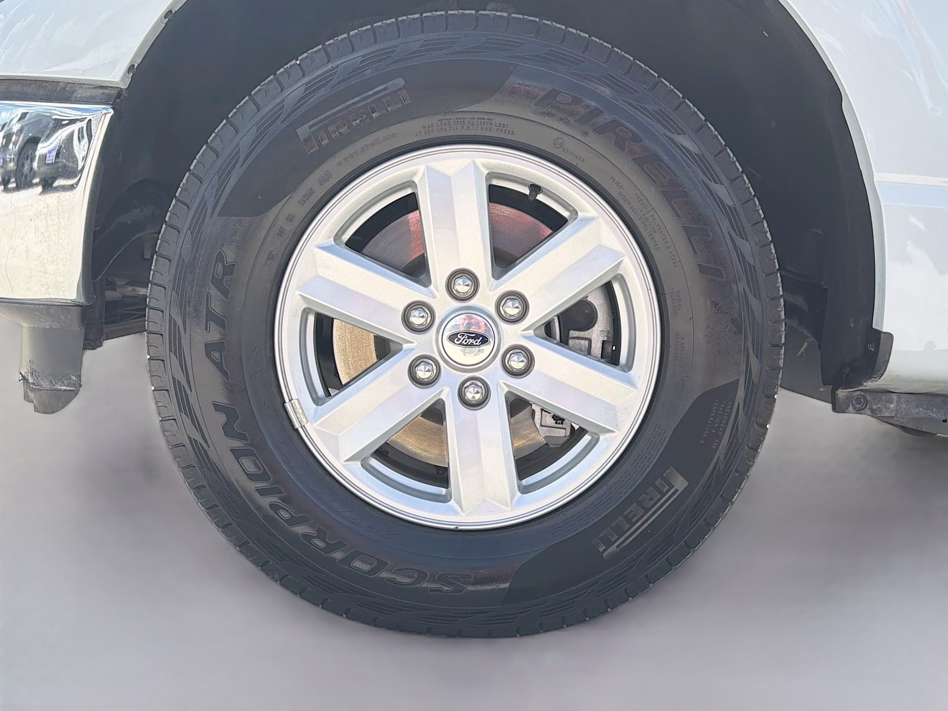 2025 Space White Metallic Ford F-150 XLT RWD Truck