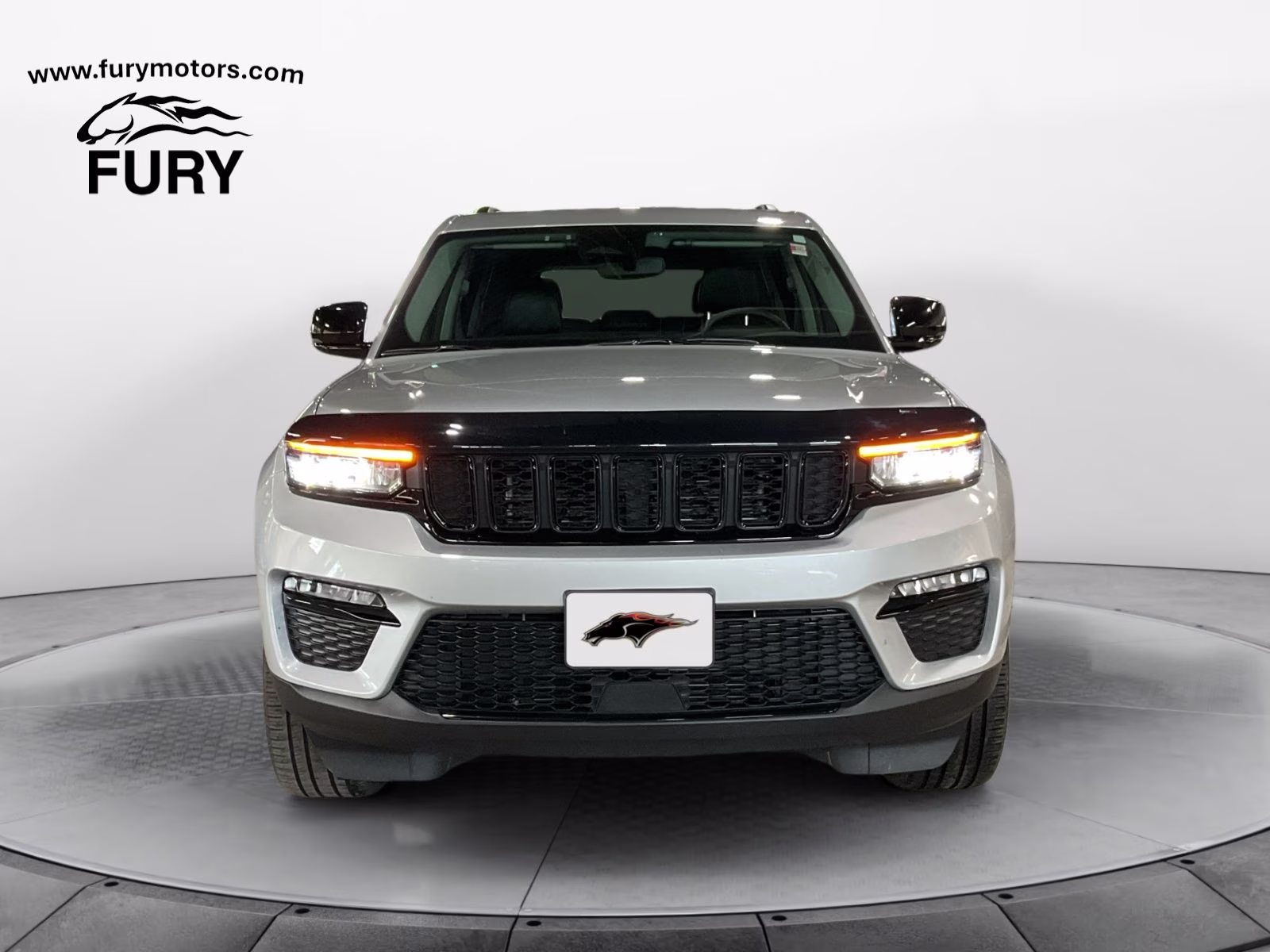 2024 Silver Zynith Jeep Grand Cherokee Limited 4X4 SUV