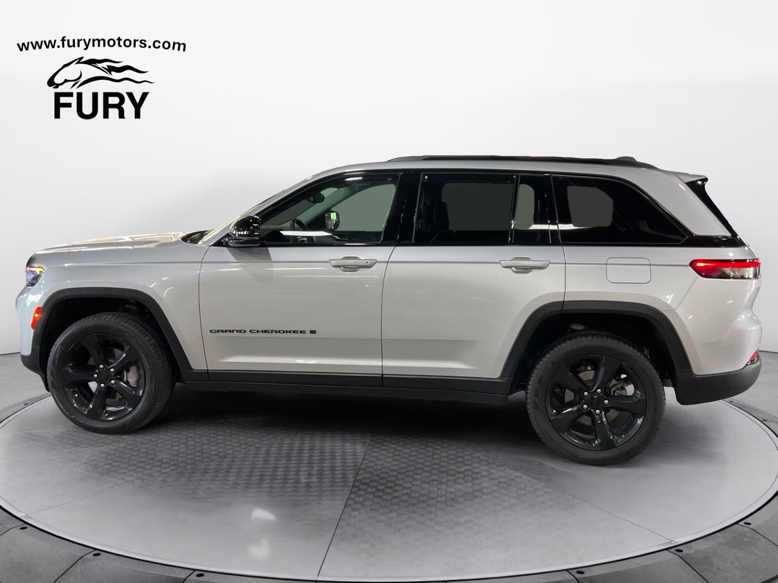 2024 Silver Zynith Jeep Grand Cherokee Limited 4X4 SUV