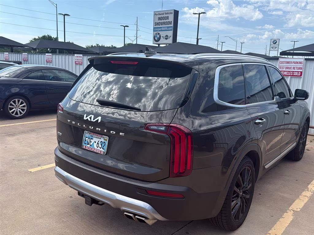 2022 GREEN Kia Telluride AWD