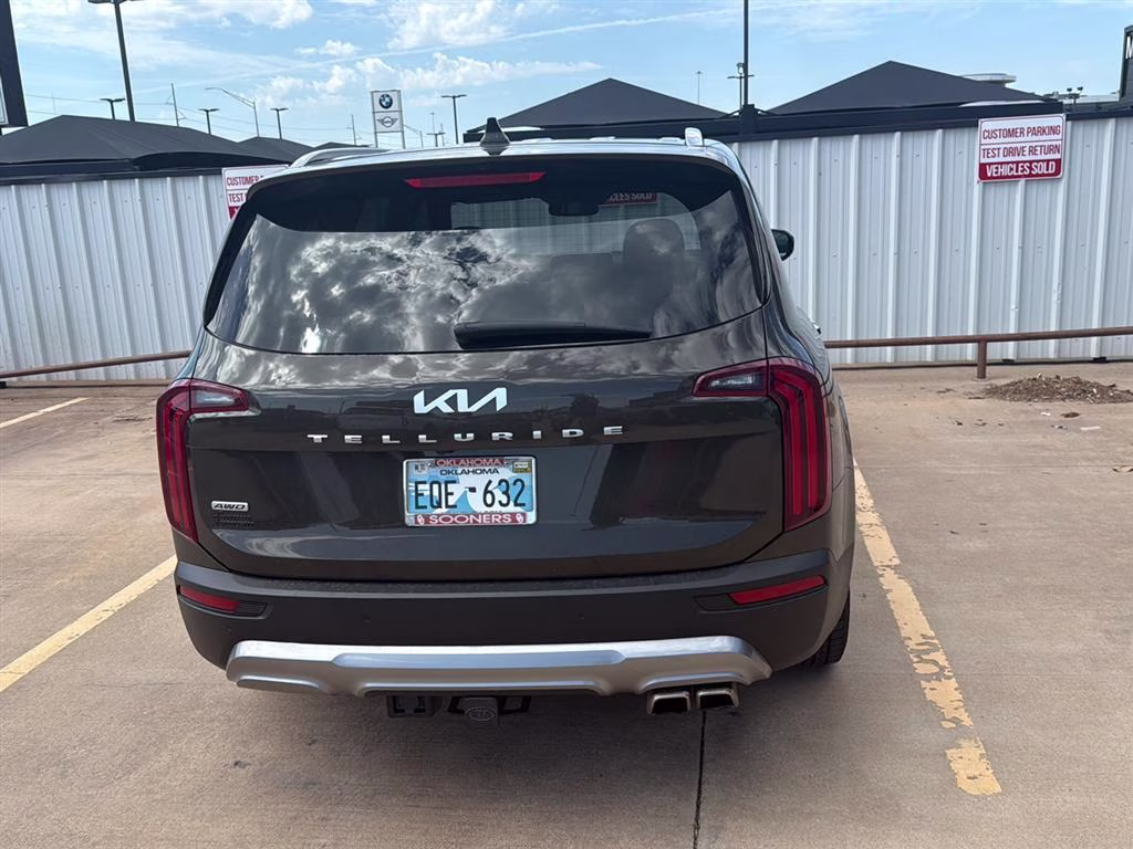 2022 GREEN Kia Telluride AWD