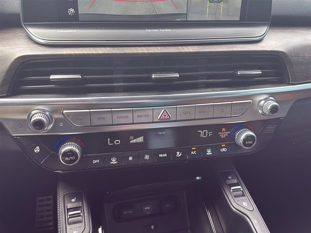 2022 GREEN Kia Telluride AWD