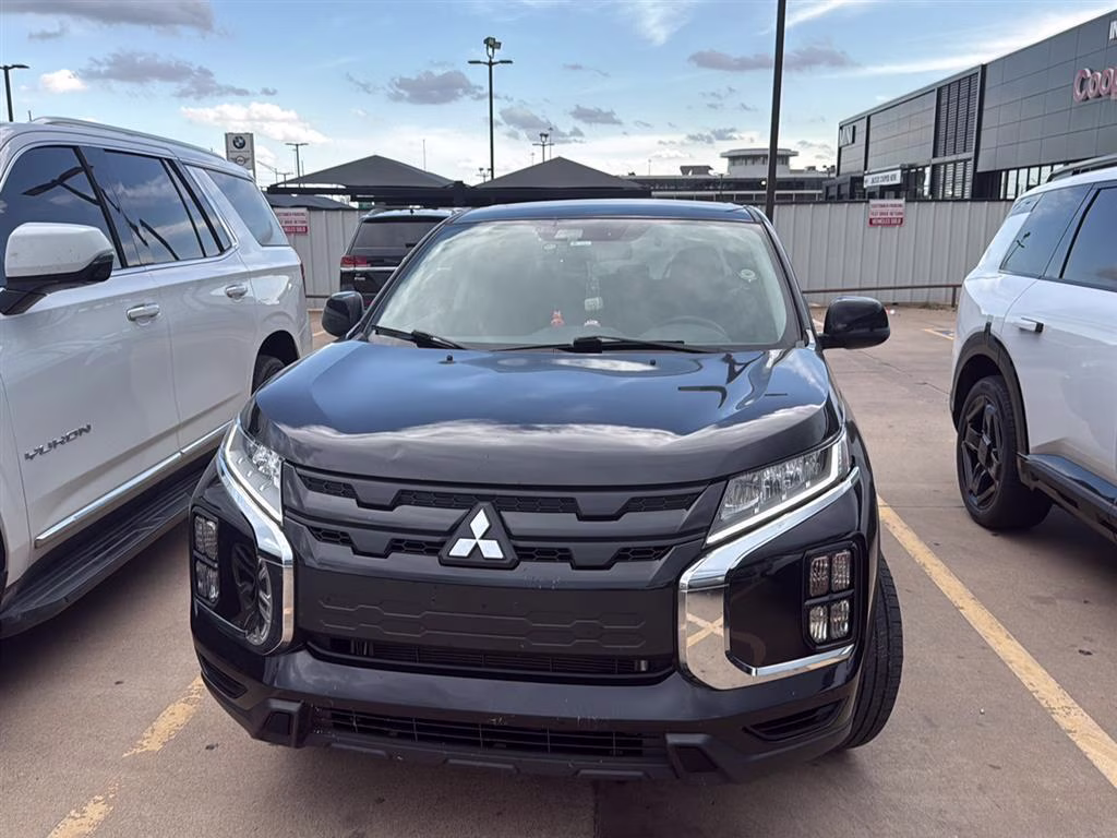 2022 BLACK Mitsubishi Outlander Sport 4X4