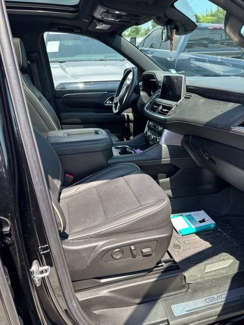 2023 Onyx Black GMC Yukon SLT 4X4 SUV