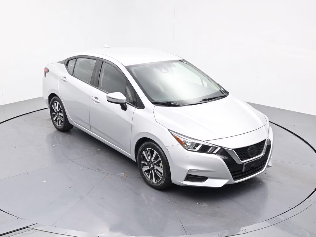 2021 Brilliant Silver Metallic Nissan Versa 1.6 SV FWD Sedan