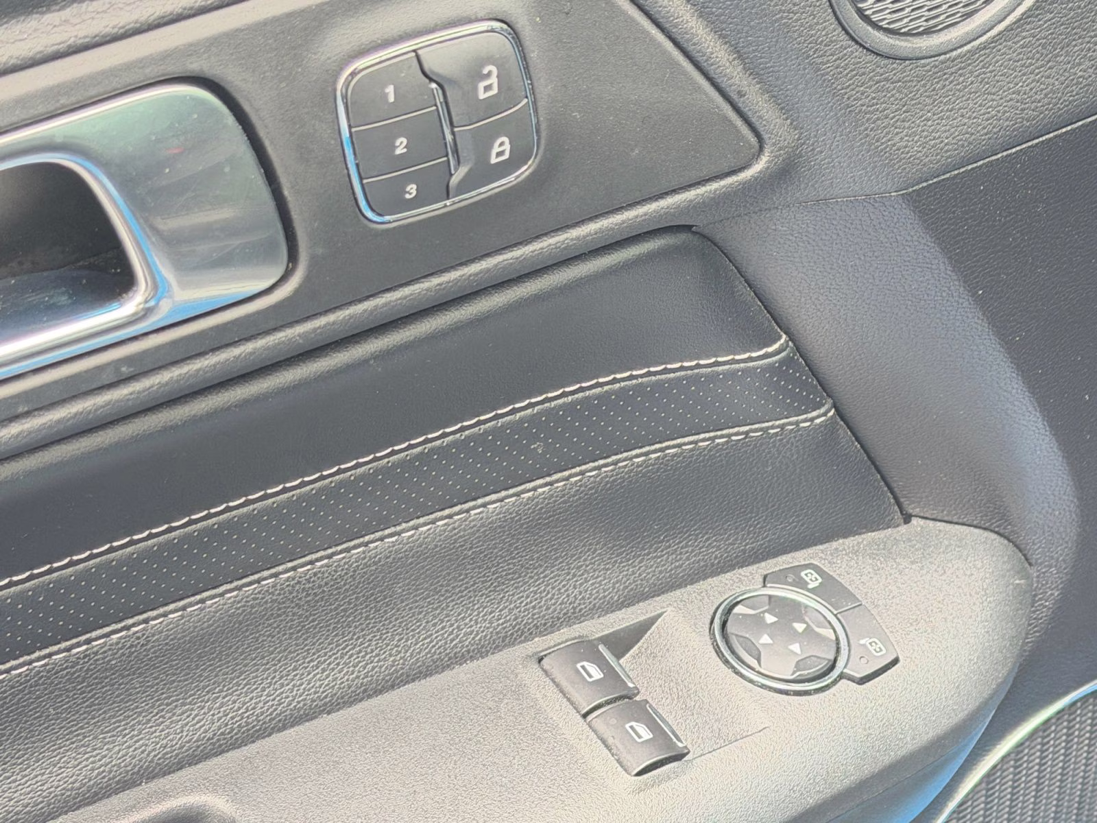2022 Grabber Blue Metallic Ford Mustang GT Premium RWD Coupe