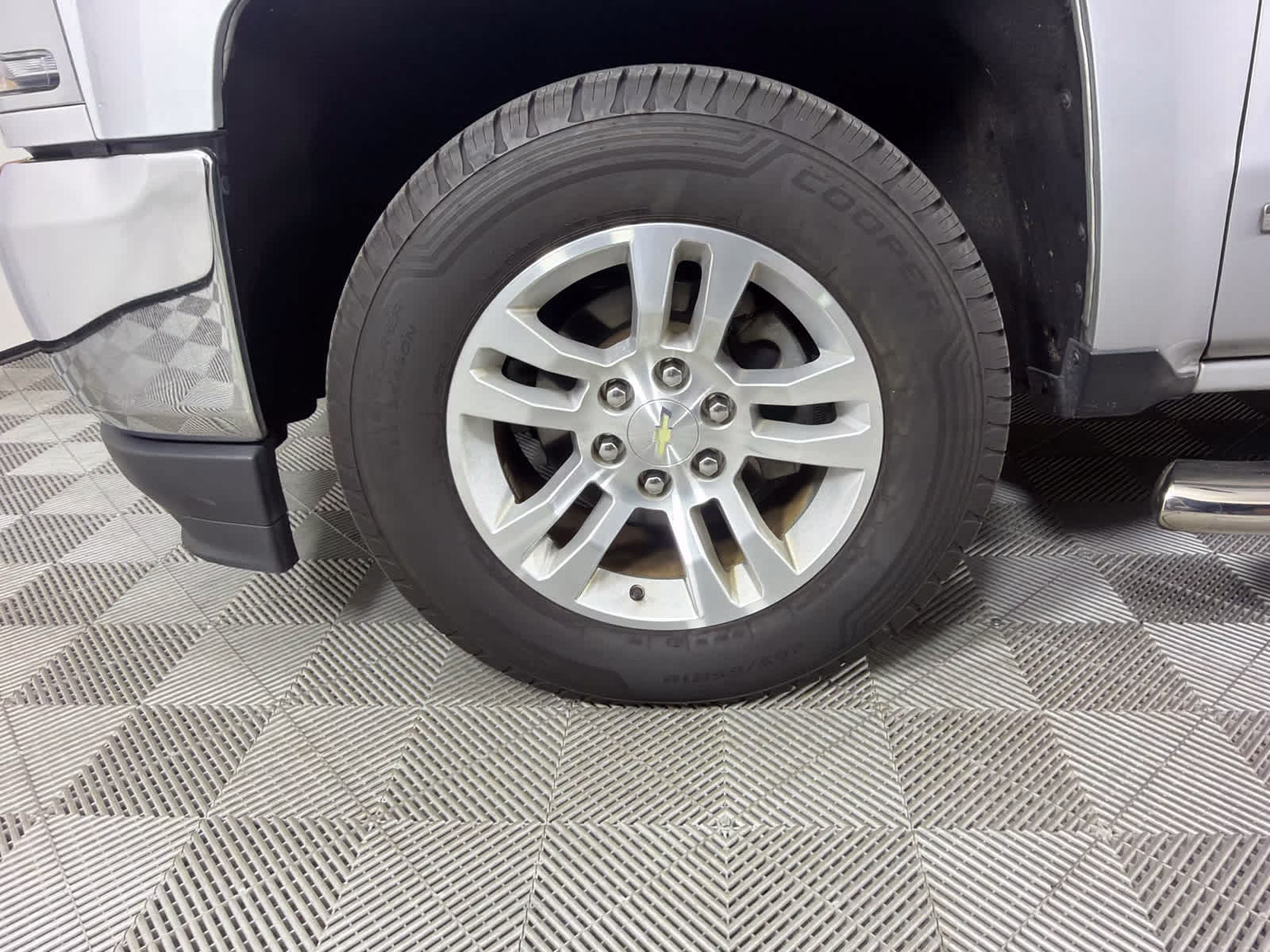 2018 Silver Ice Metallic Chevrolet Silverado 1500 LTZ RWD Truck