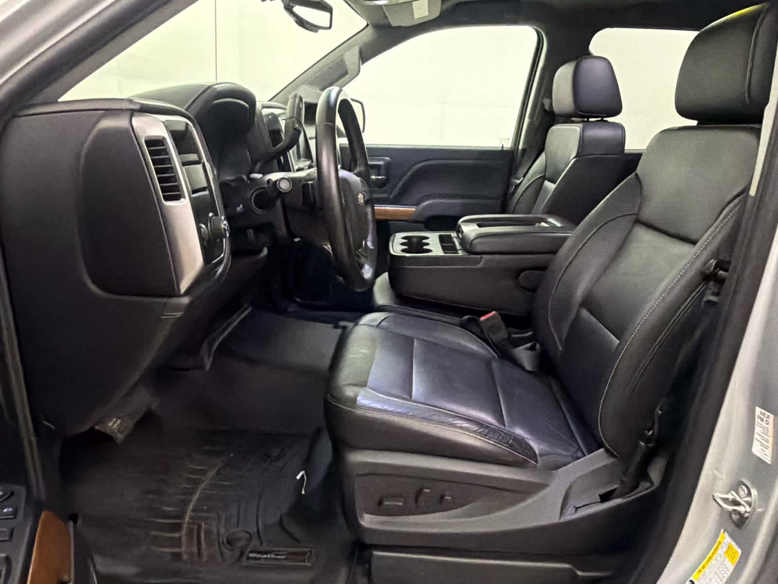 2018 Silver Ice Metallic Chevrolet Silverado 1500 LTZ RWD Truck